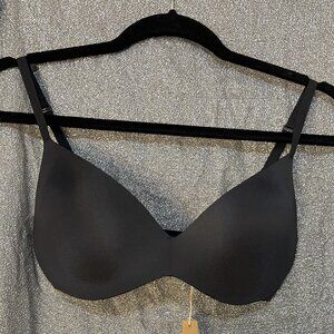 SKIMS Push Up Plunge Bra, multiple colors & sizes, new with tags